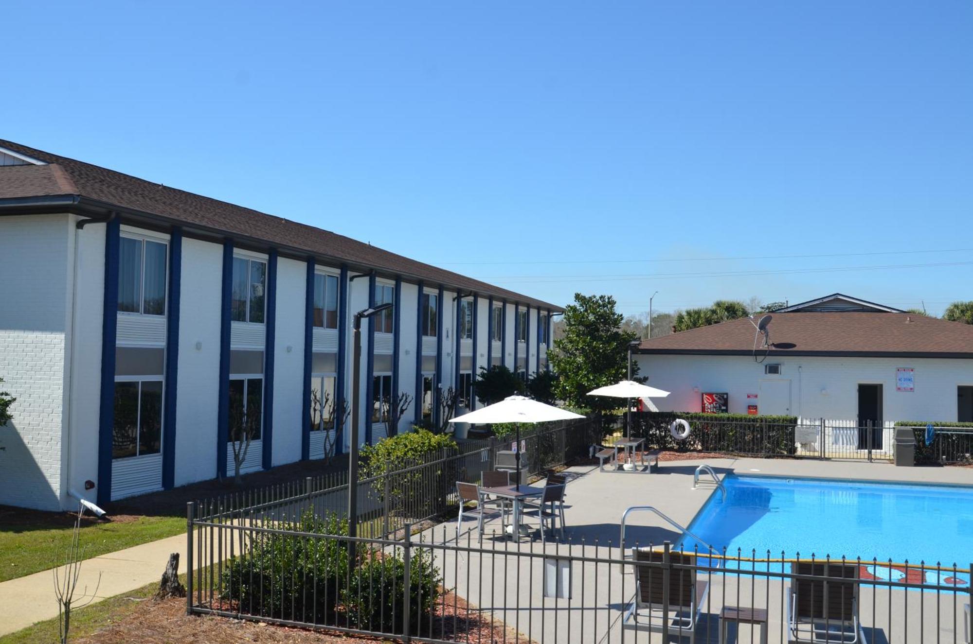 Americas Best Value Inn & Suites-Foley Dış mekan fotoğraf